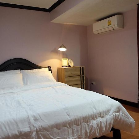 Florentino Hostel Rayong Exterior photo