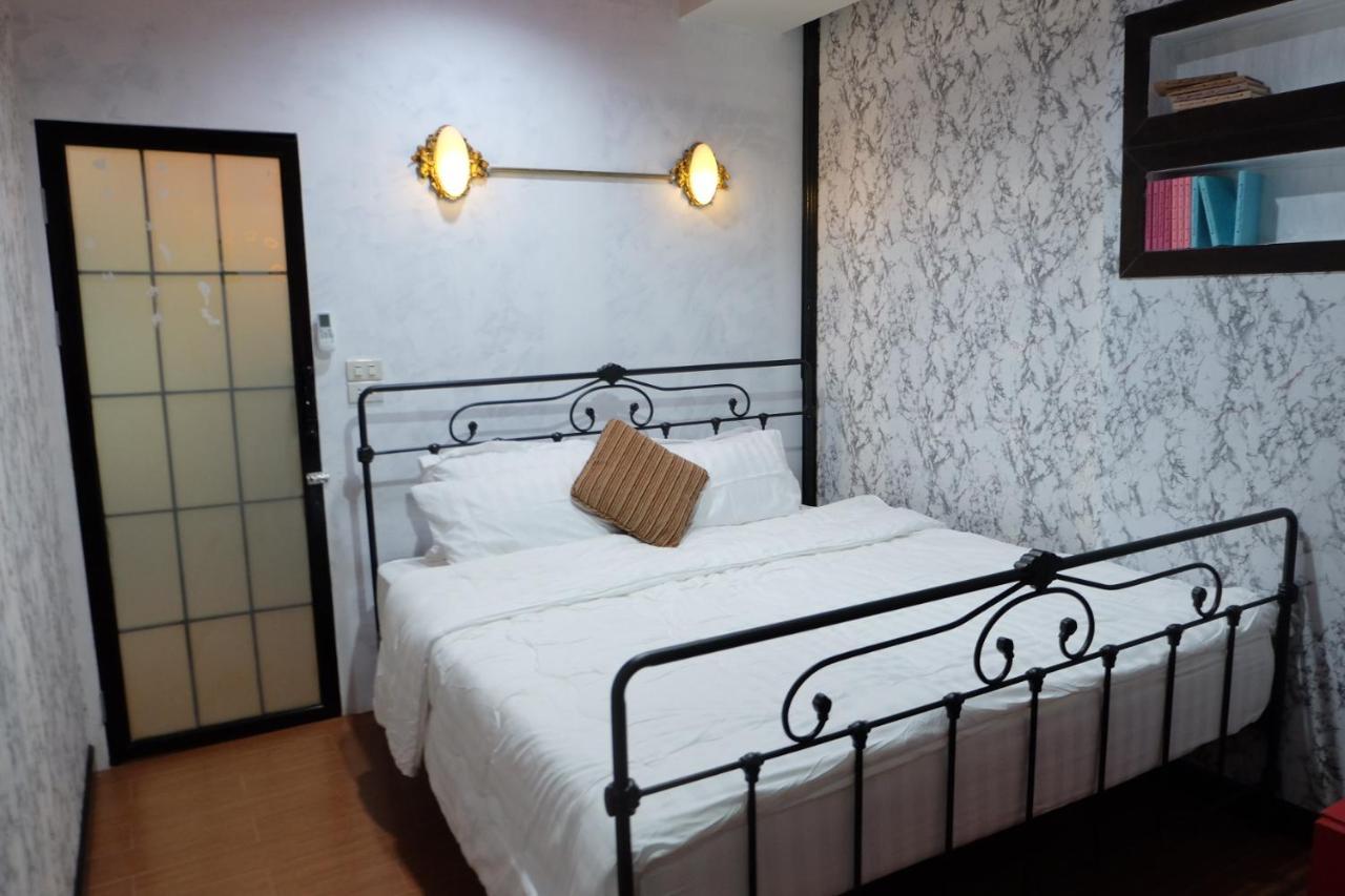 Florentino Hostel Rayong Exterior photo